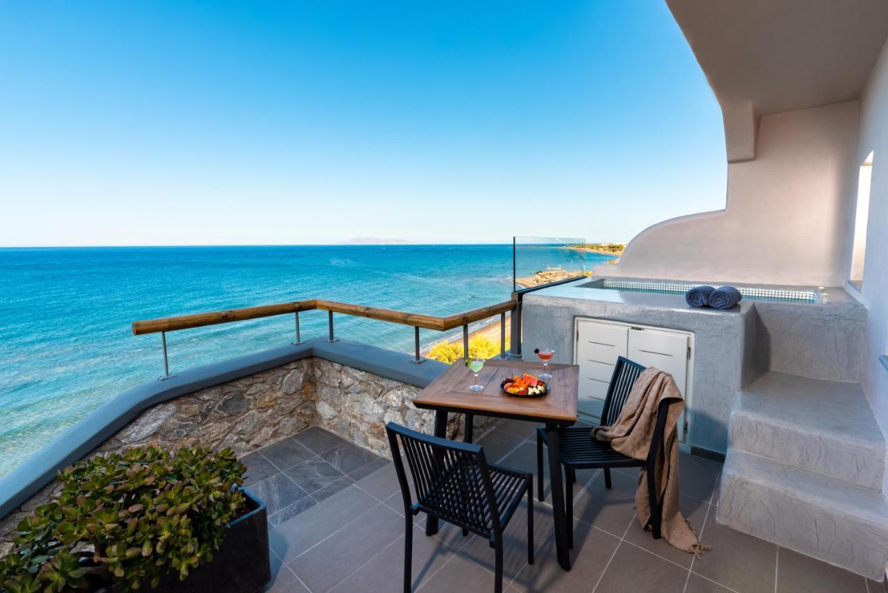 Neoma Luxury Suites Karterados (Santorini) Exterior foto