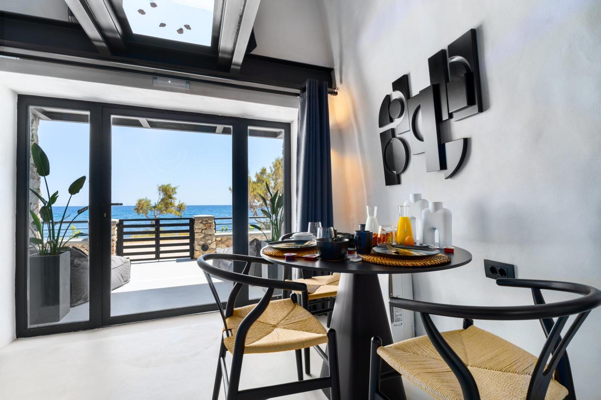 Neoma Luxury Suites Karterados (Santorini) Exterior foto